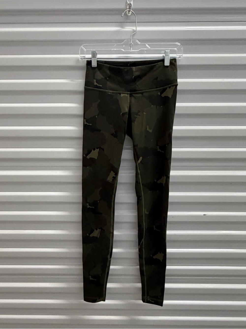 Lululemon Athletica Camo High-Waist Leggings - Olive Green Size 4